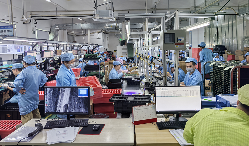 什么是SMT貼片加工？大型SMT貼片加工廠家圖